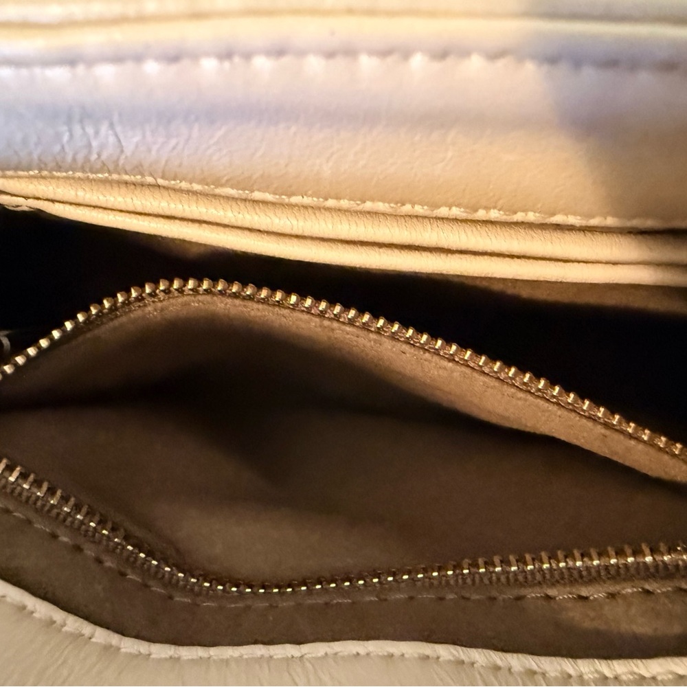 Tory Burch Kira chain shoulder bag in a light cream or “brie" color - Picture 14 of 16
